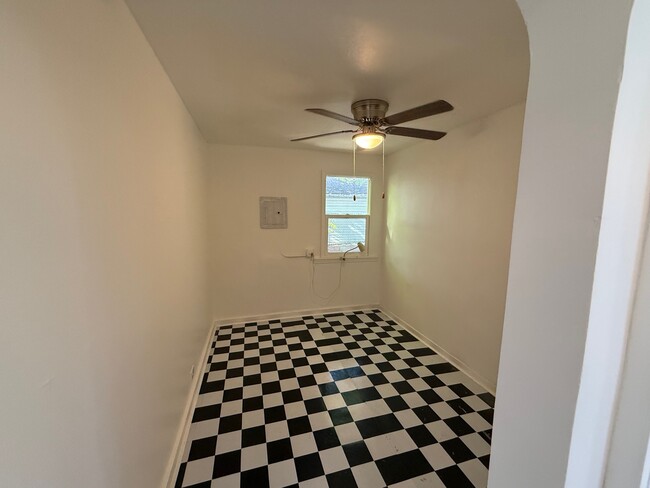 Building Photo - 5201 W Eddy St