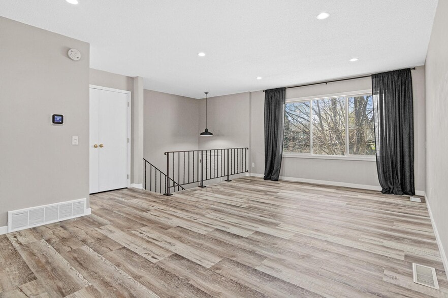 Building Photo - 3808 Lodestone Ln
