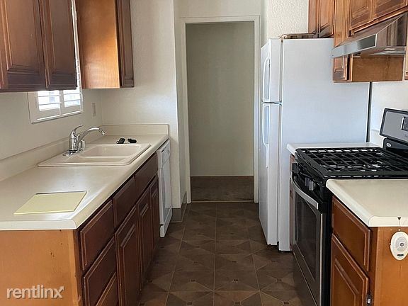 Building Photo - 3 br, 2 bath House - 561 Azalea Way