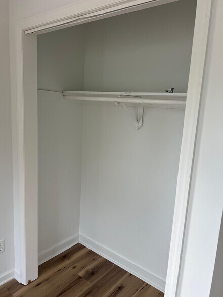 Building Photo - 111 Paint Rock Ferry Rd