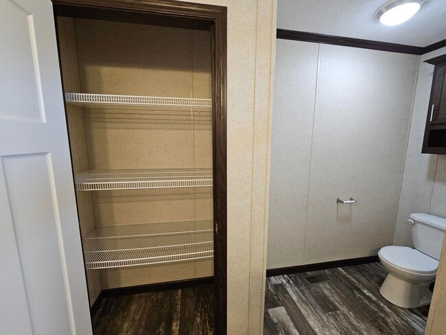 Building Photo - 46000 Geddes Rd