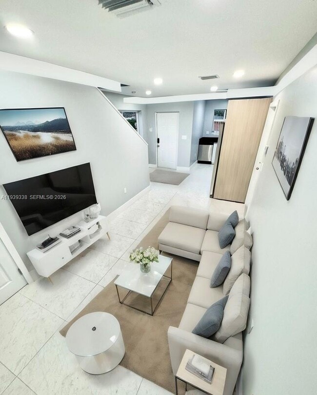 Building Photo - 928 NW 2nd St