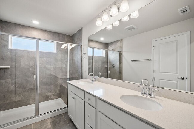 Building Photo - Convenient New Construction Townhome in Durham - Easy commute to RTP, Brier Creek, Airport