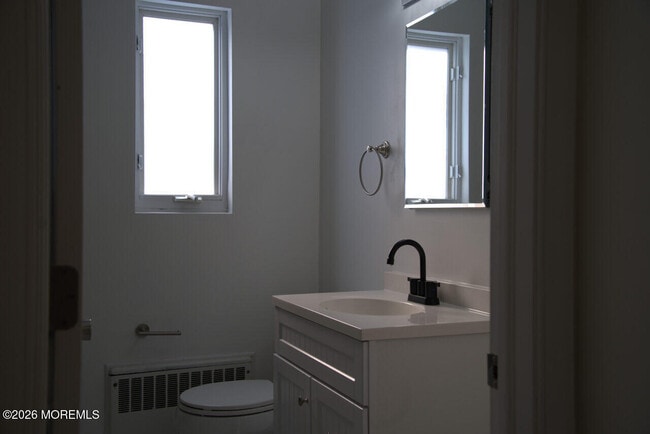 Building Photo - 142 South St