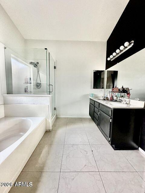 Building Photo - 1207 E Avenida Luna