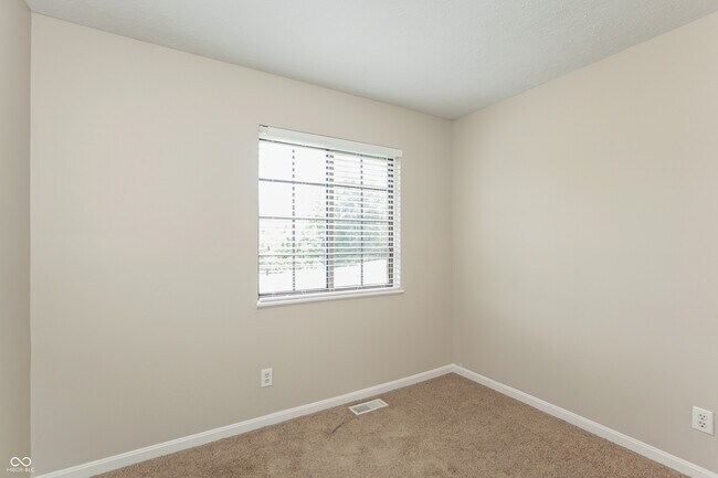 Building Photo - 5248 Telford Ct