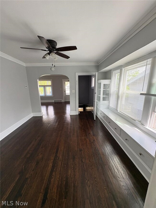 Building Photo - 3704 W 138th St