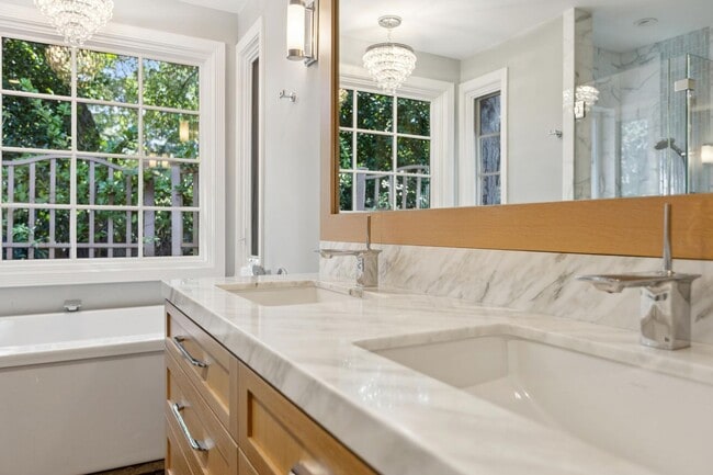 Building Photo - Beautifully Appointed Atherton Estate with...