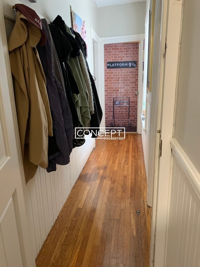 Building Photo - 900 Mass Ave. Unit 8CP