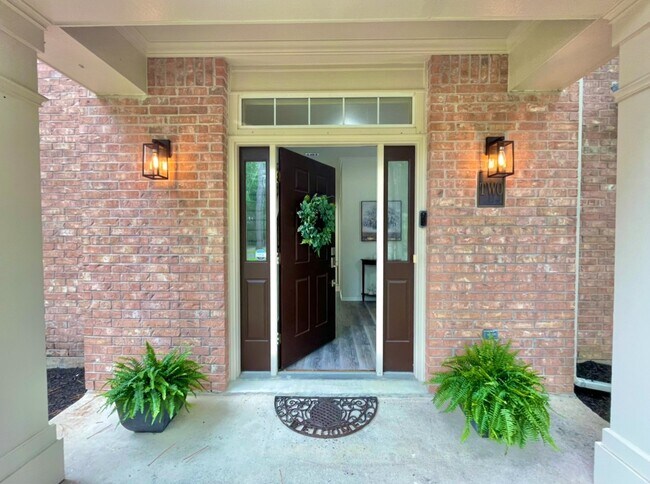 Building Photo - 2 Twin Feather Pl