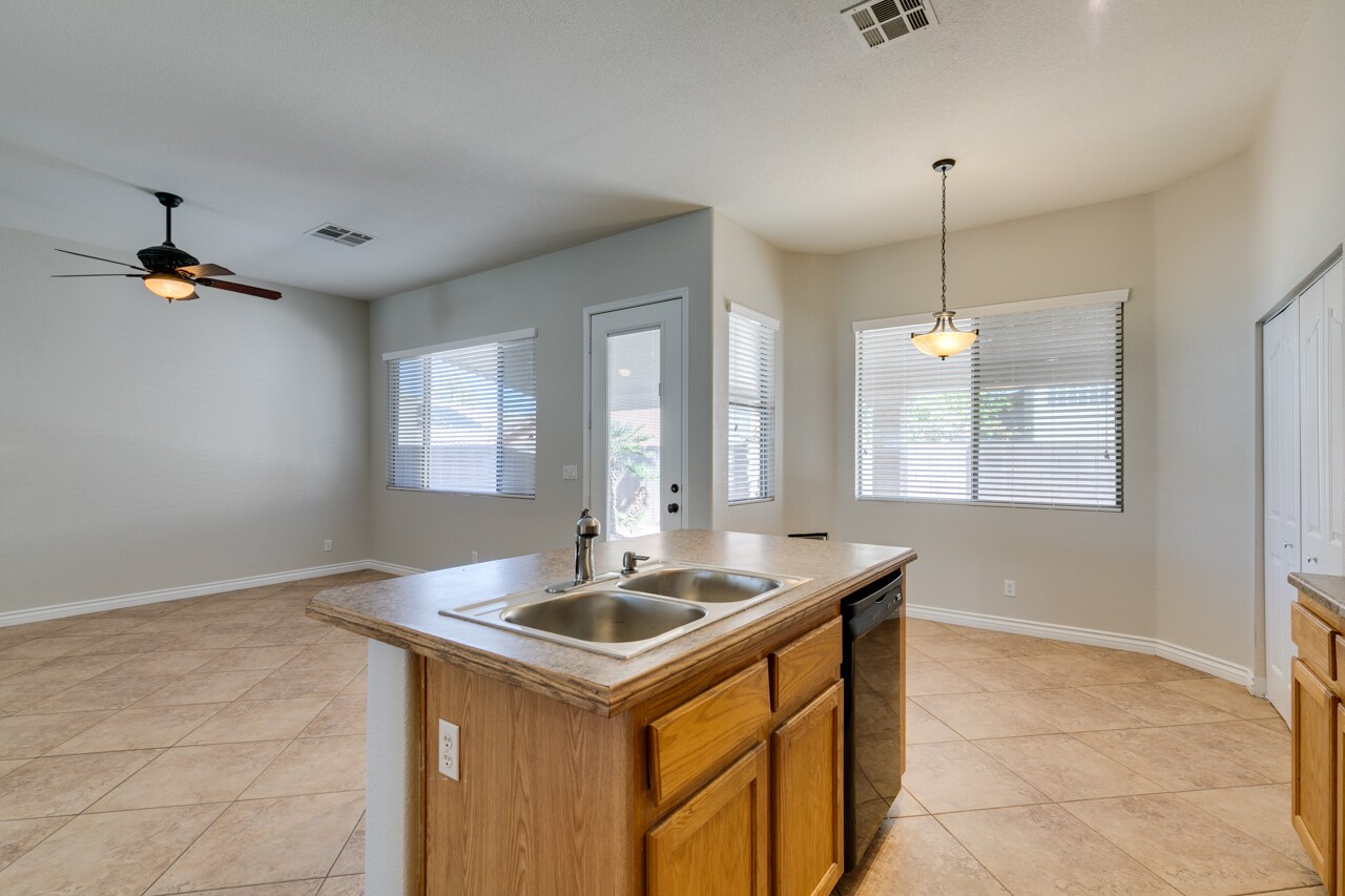 Building Photo - 1404 Pullman Pointe Ct