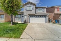 Building Photo - 4bed 2 bath Home YC