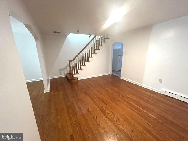 Building Photo - 625 Grove St