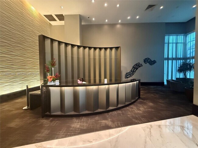 Building Photo - 951 Brickell Ave