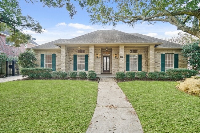 Building Photo - 1438 Crescent Green Dr