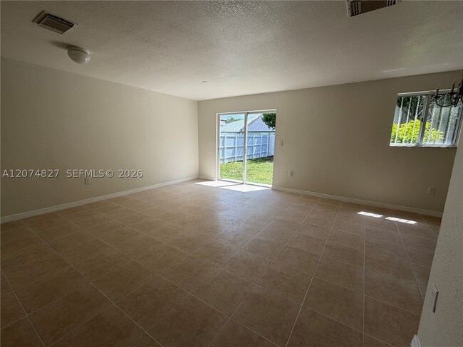 Building Photo - 26259 SW 135th Pl