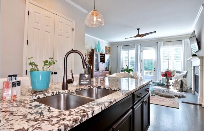 Building Photo - 4379 Strand Dr