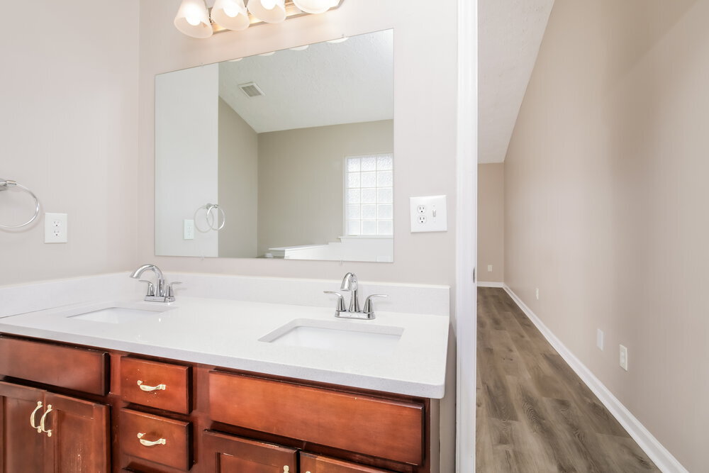 Building Photo - 209 Mingocrest Dr