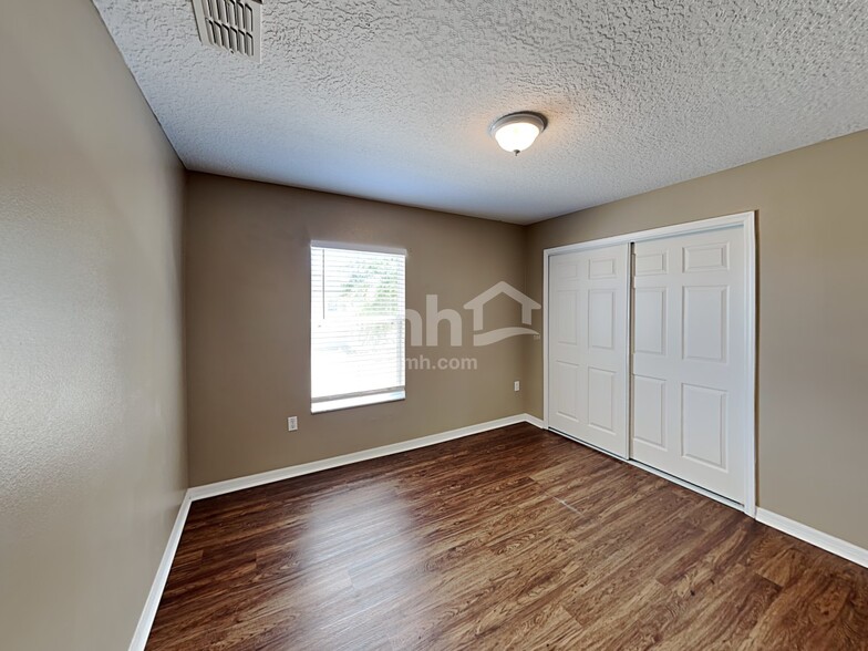 Building Photo - 309 Verdi St