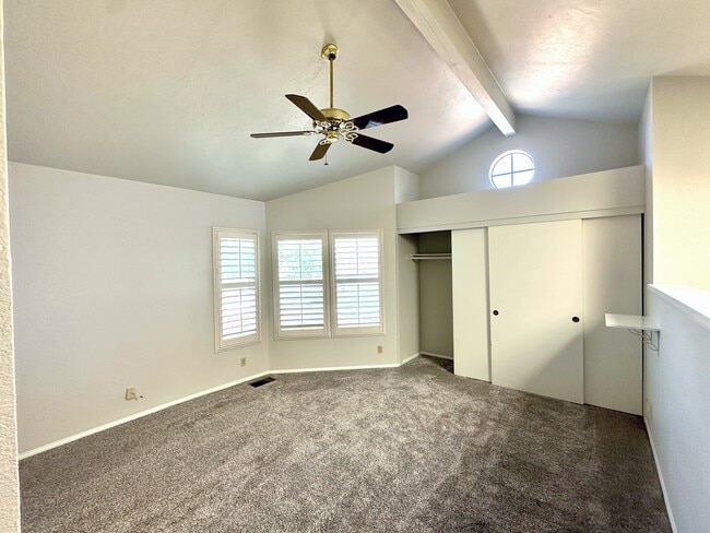 Building Photo - 15880 Avenida Villaha