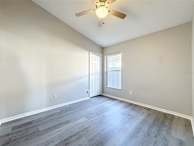 Building Photo - 13642 Emeraldview Dr