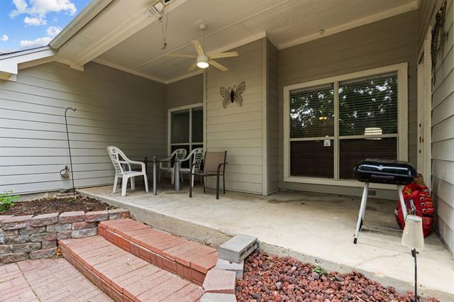 Building Photo - 3740 Regency Cir