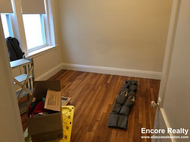 Building Photo - 9 Egremont Rd