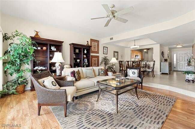 Building Photo - 305 La Peninsula Blvd