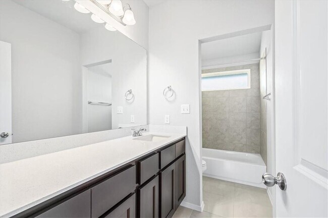 Building Photo - 179 Living Reef Dr