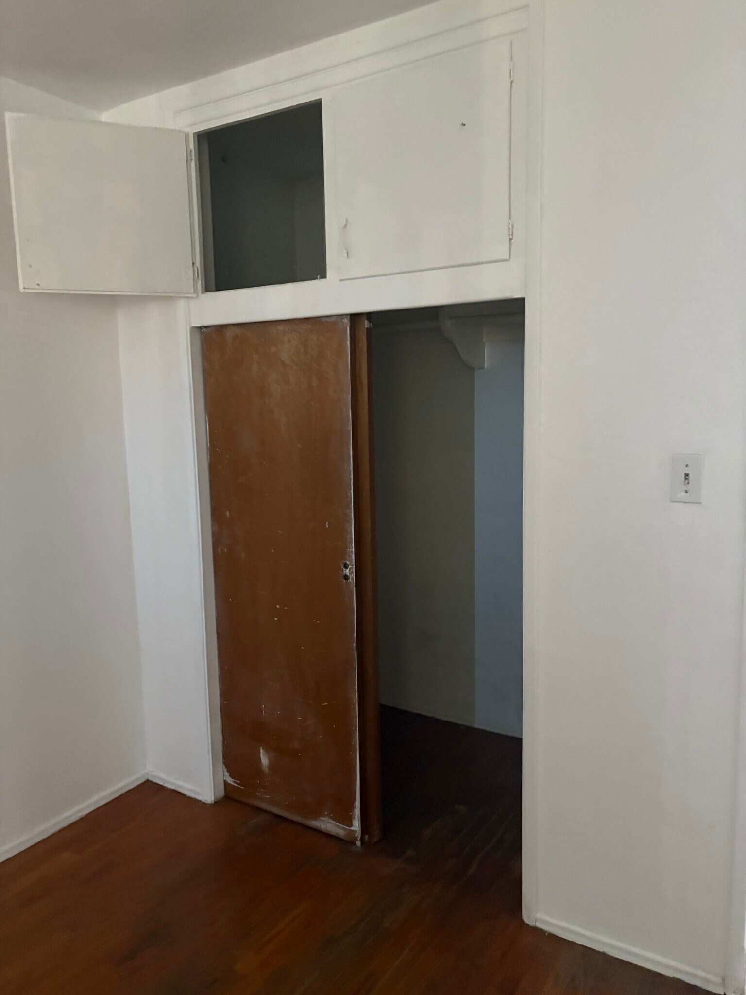 Building Photo - 5071 Sterling Ct