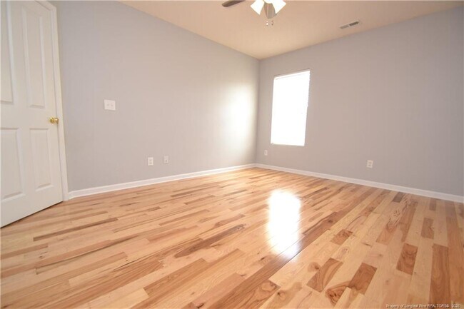 Building Photo - 2804 Thoreau Dr