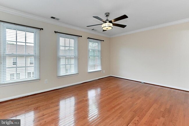Building Photo - 9630 Sutton Green Ct