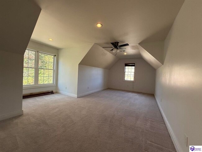Building Photo - 107 Rhinestone Ct
