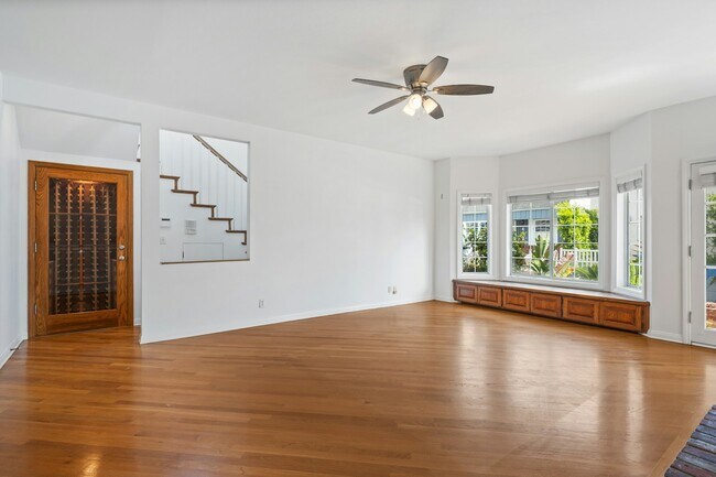 Building Photo - 459 35th St