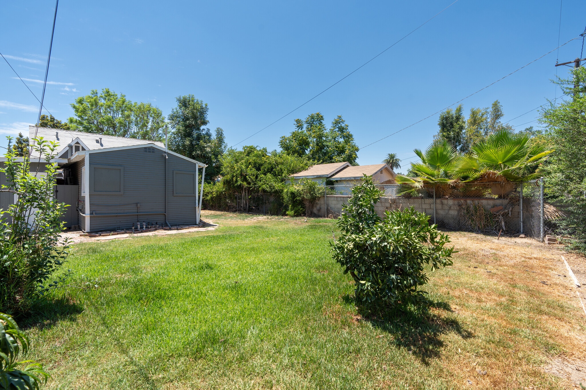 Building Photo - 4159 Larchwood Plz