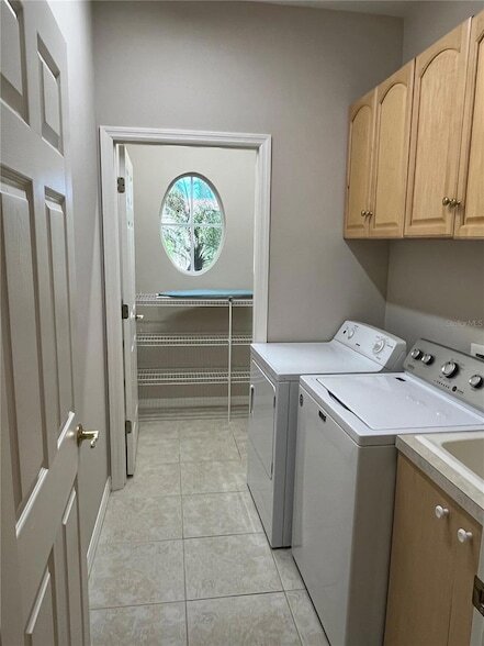 Building Photo - 7016 Treymore Ct