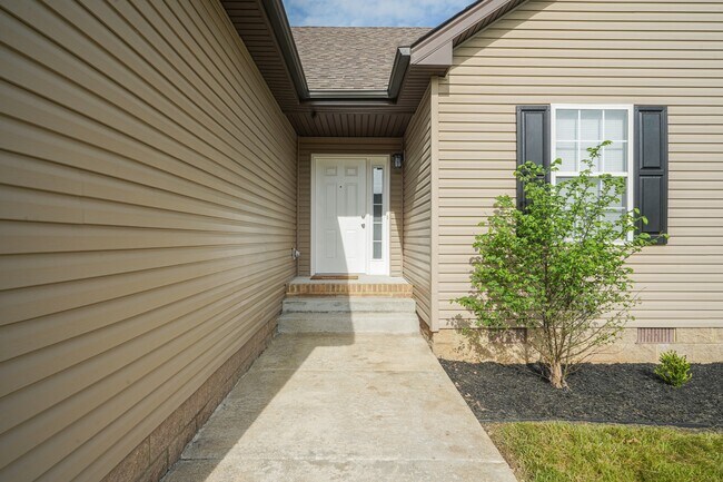 Building Photo - 1252 Morstead Dr