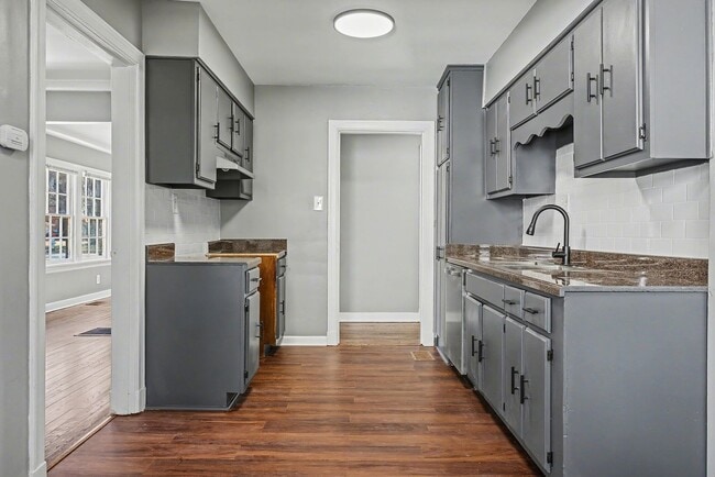 Building Photo - Charming Renovated Home Near U of M – Featuring Expansive Workshop & Garage