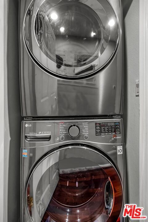 Building Photo - 11740 Sunset Blvd