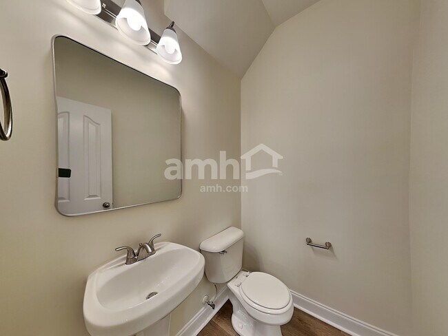 Building Photo - 5231 Apple Grove Rd