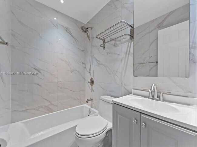 Building Photo - 15639 SW 73rd Cir Terrace