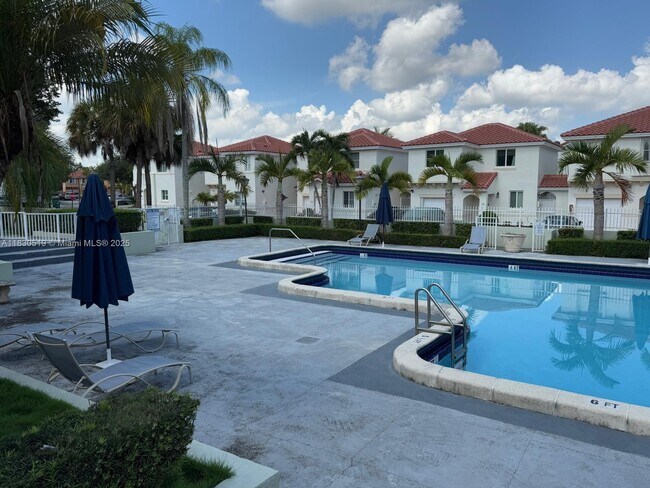Building Photo - 10441 Mahogany Key Cir