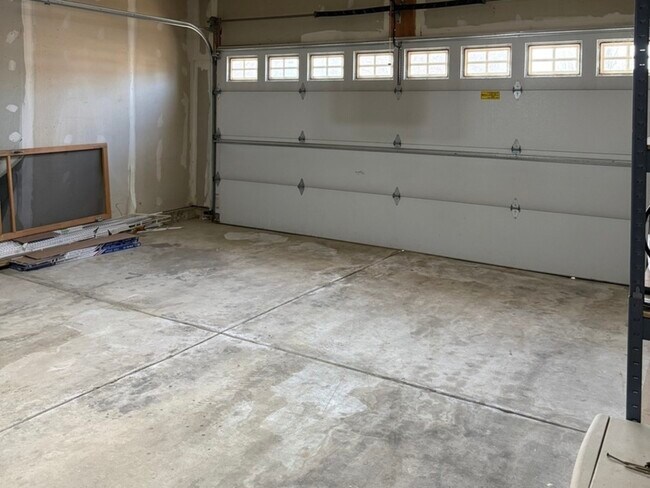 Building Photo - 286 Wolverine Dr