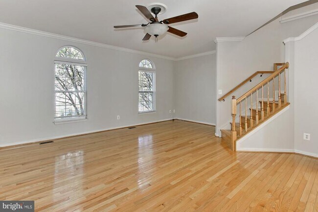 Building Photo - 5054 Grimm Dr