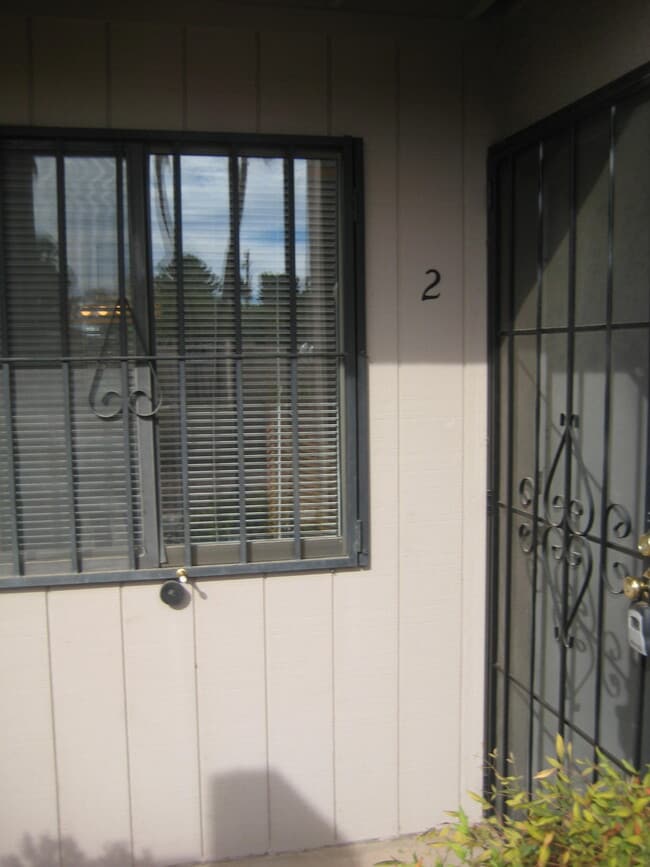 Building Photo - 6625 E Golf Links Rd