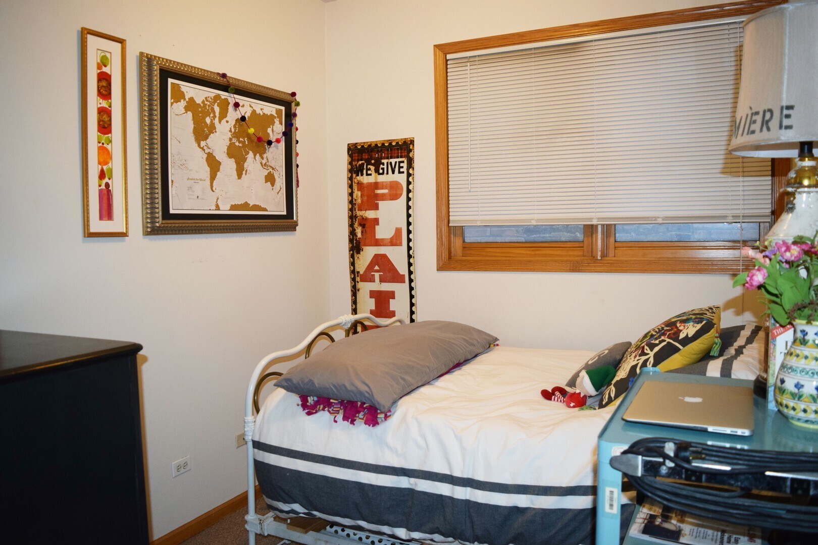 Building Photo - 1448 W Chicago Ave