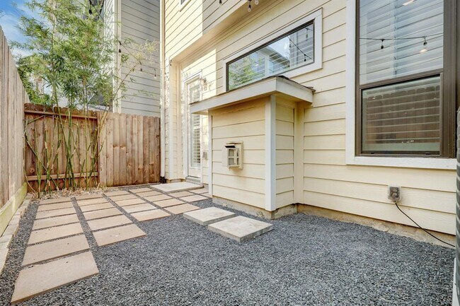 Building Photo - 1415 Malone St