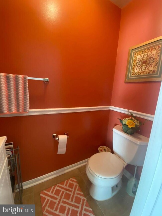 Building Photo - 8207 Stationhouse Ct