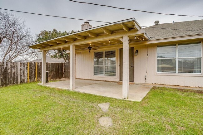 Building Photo - Great Rental in Marine Creek Heights- 3 Bed, 2 Bath- Eagle Mountain Saginaw ISD- 76135