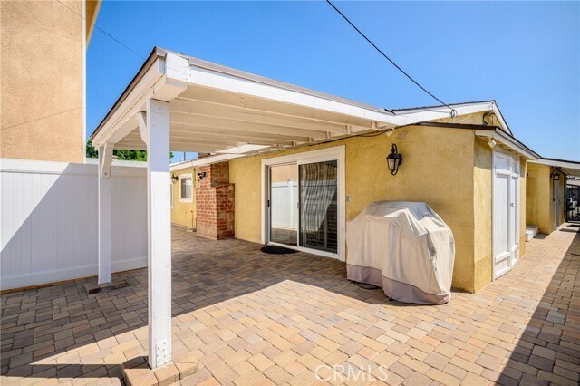 Building Photo - 11243 Paso Robles Ave